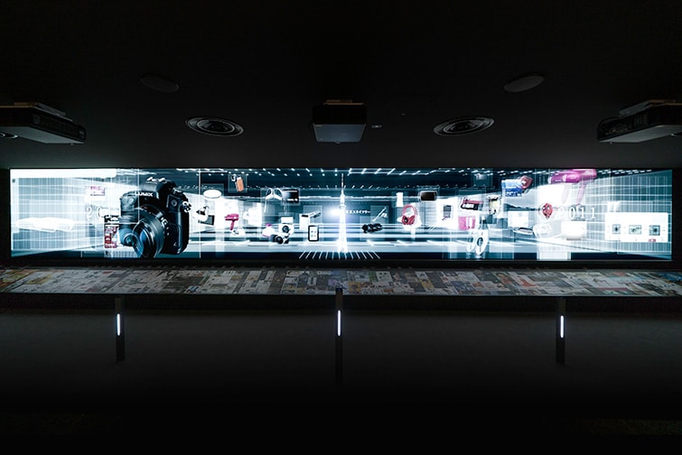 Panasonic Museum "History Wall"(13)