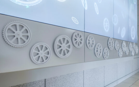 Lights and Gears in Motion(4)